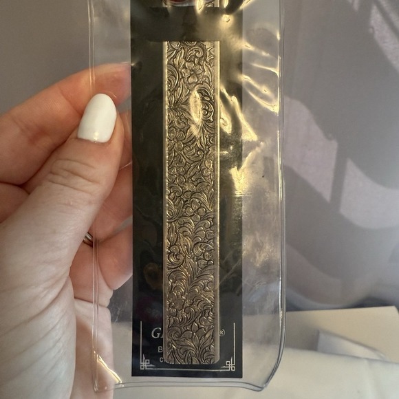 Bookmark Coffee Table Red Rose Flower Metal Bookmark New - Picture 3 of 5